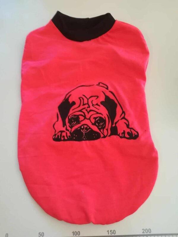 Блузки с мопс