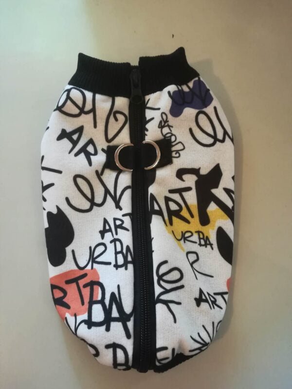 346071834_974514003715923_3194989791173814335_n Блузка с гръбно закопчаване и с халки за повод