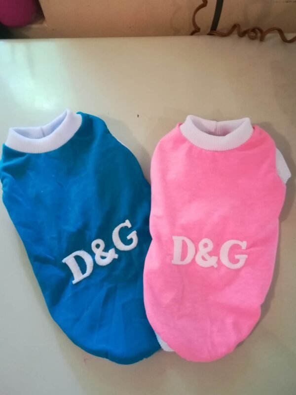 351748912_283005354258238_4605731482345115459_n Памучни блузки с машинна бродерия