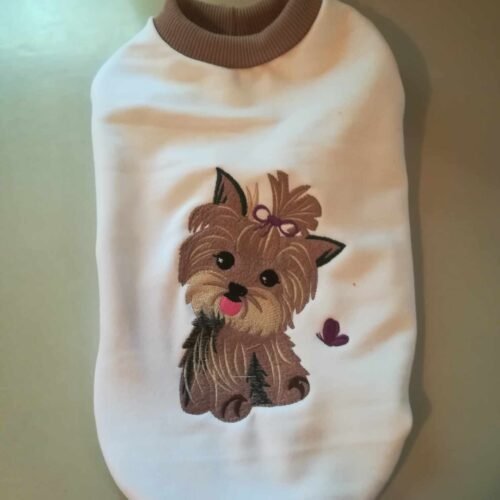 Блузка с машинна бродерия