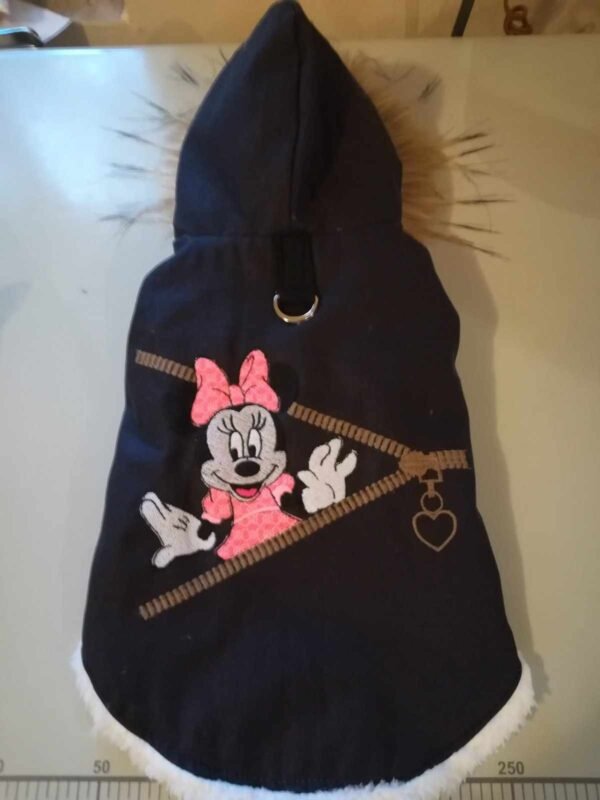 384825642_204515625986813_4191657255337025199_n Дънково яке с бродерия