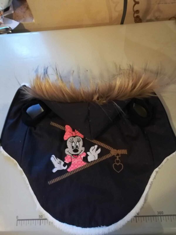 386885055_1462442937875935_2174255814677221910_n Дънково яке с бродерия