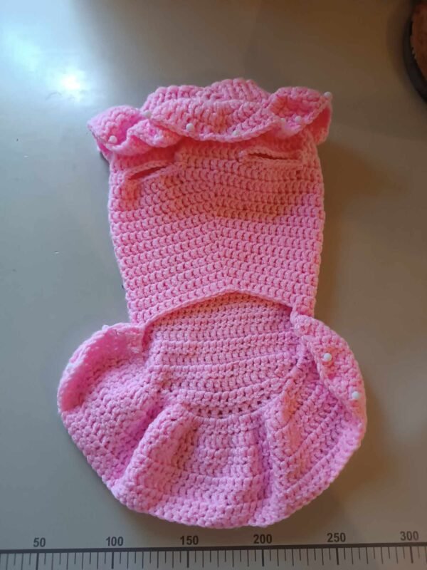 Розова рокля с мъниста