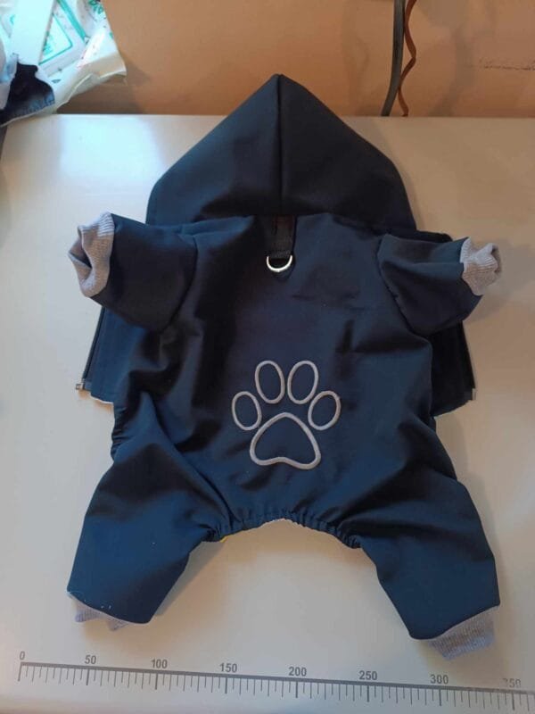 461096898_1042748057541773_4694396404568047304_n Гащеризон от гумиран плат за дъжд и вятър