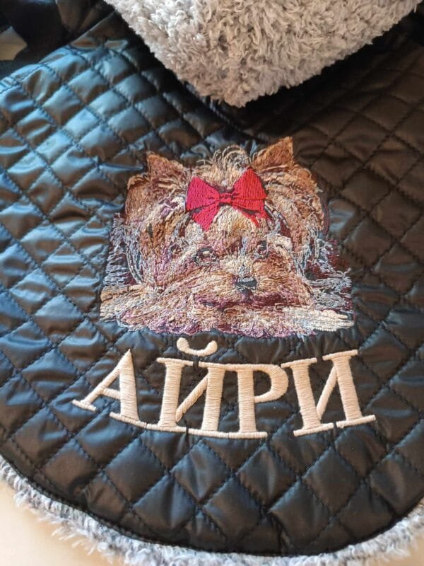 461828960_1237107894177000_5858012315070041130_n Персонализирано яке