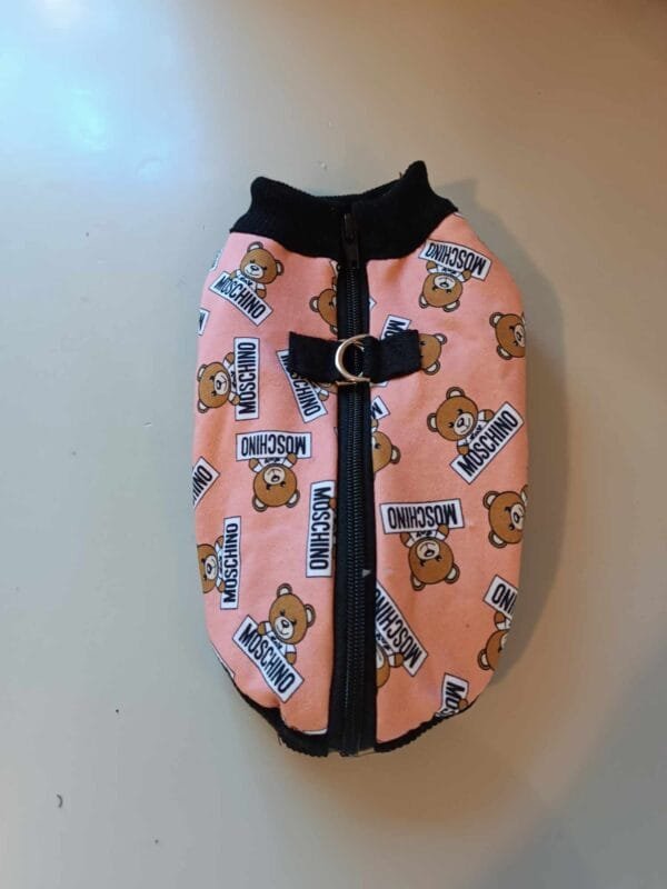 Блузка с гръбно закопчаване