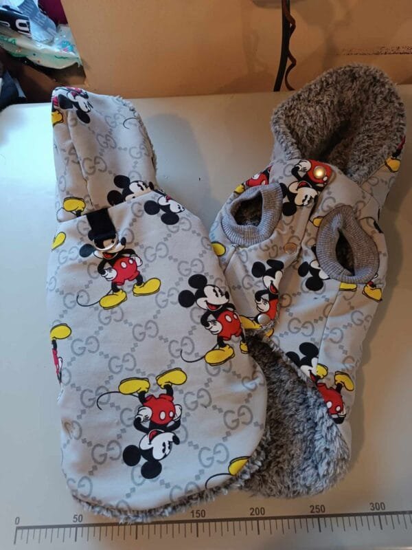 Палто с Мики Маус