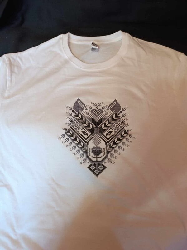 Дамски памучни тениски , кръстат бод