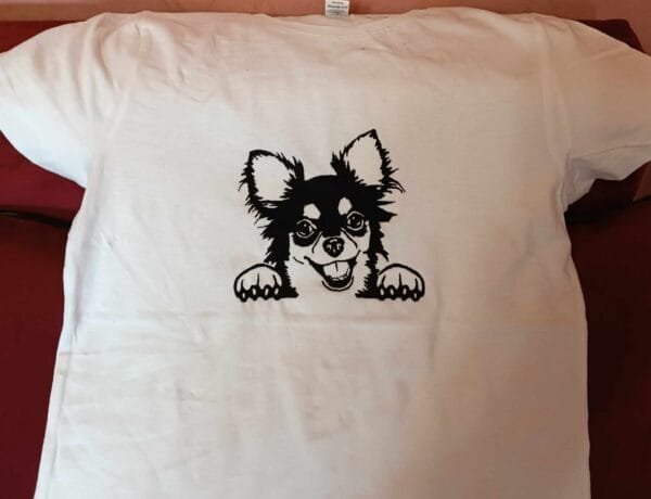 Тениски с чихуа хуа- машинна бродерия