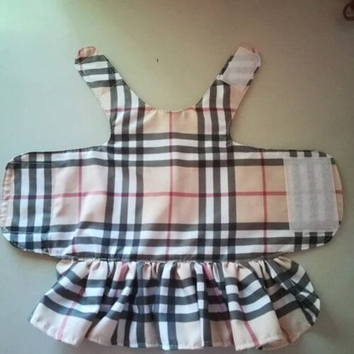 97030429_1355611791295437_1222890907020296192_n Рокля с принт каре