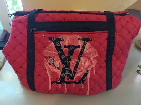 Чанта за куче с бродерия и джоб