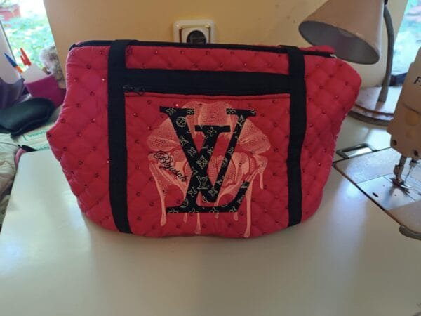 Чанта за куче с бродерия и джоб