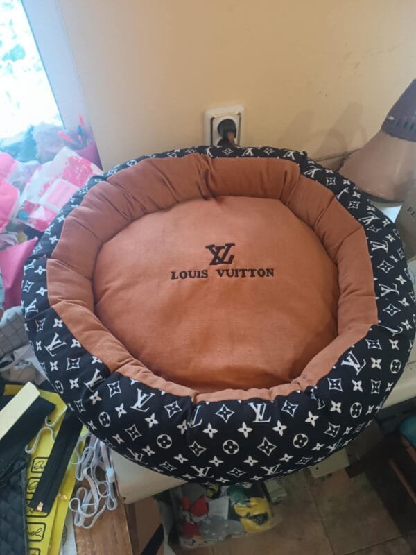 1598b777-0efb-4cba-8f18-4371feb426dd Меко, силиконово легло с подвижна възглавница