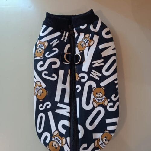 Блузка с гръбно закопчаване