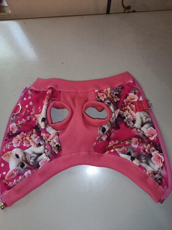 Памучна блузка с гръбно закопчаване