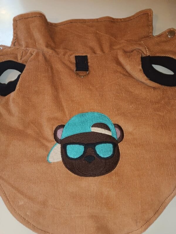 057375ff-4e4b-48b4-8d96-ae6c49f2e7c0 Яке от джинсов плат