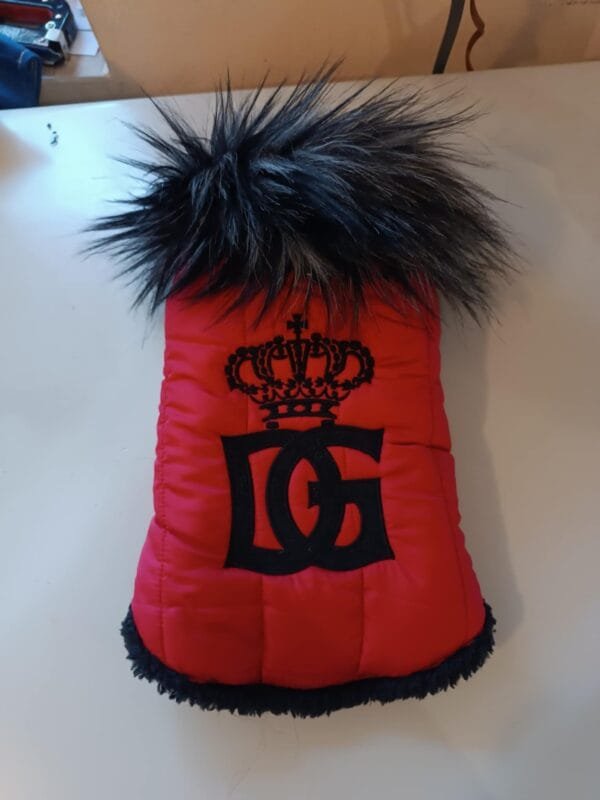 34523af2-e7c4-436d-bc86-51ea3db3b233 Красиво яке с яка от еко косъм