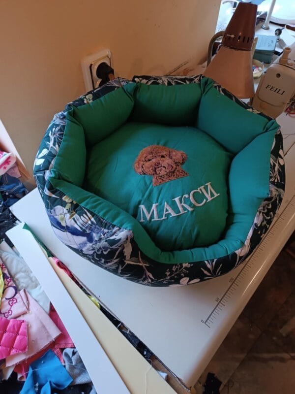 Персонализирано легло с той пудел