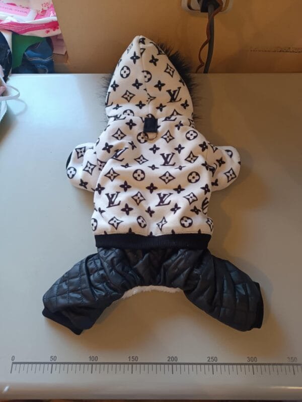 b7ea6181-e46b-4356-80d1-79ec8d2d20ba Зимен гащеризон