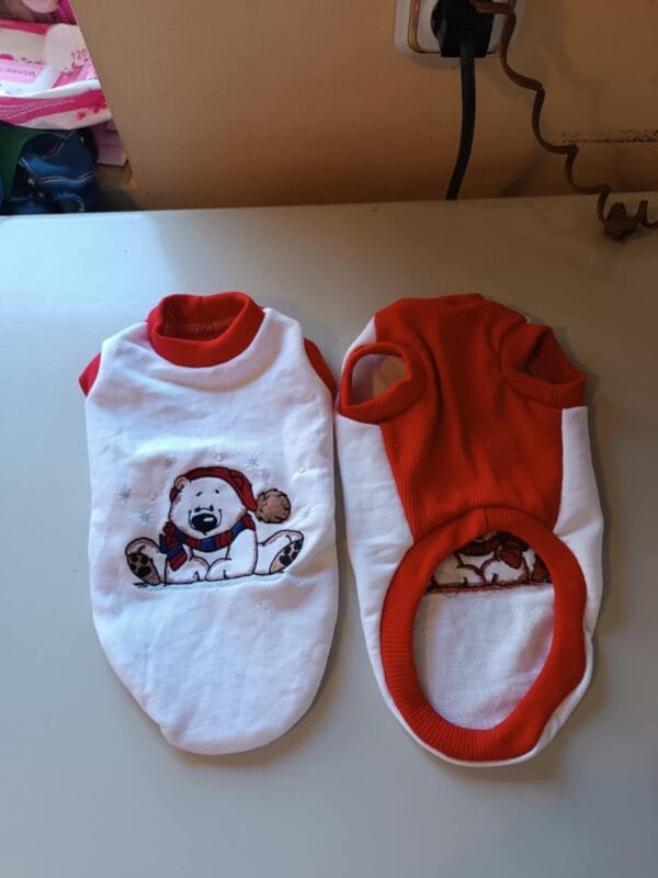 d1627895-ed0c-456f-8820-4c52ac592a3c Коледна блузка с бродерия