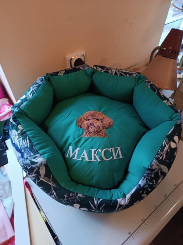 Персонализирано легло с той пудел